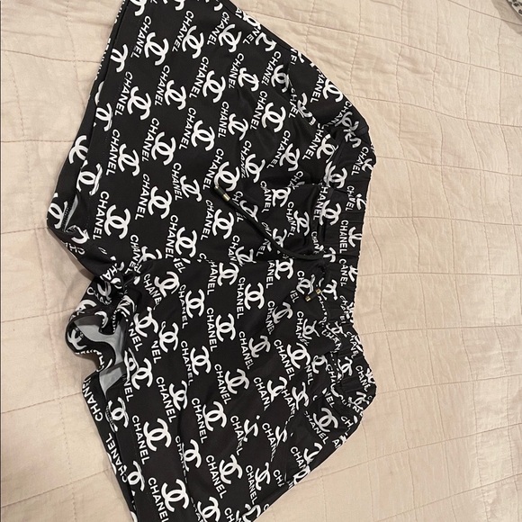 CHANEL Pants - CHANEL Monochrome Logo Print Shorts